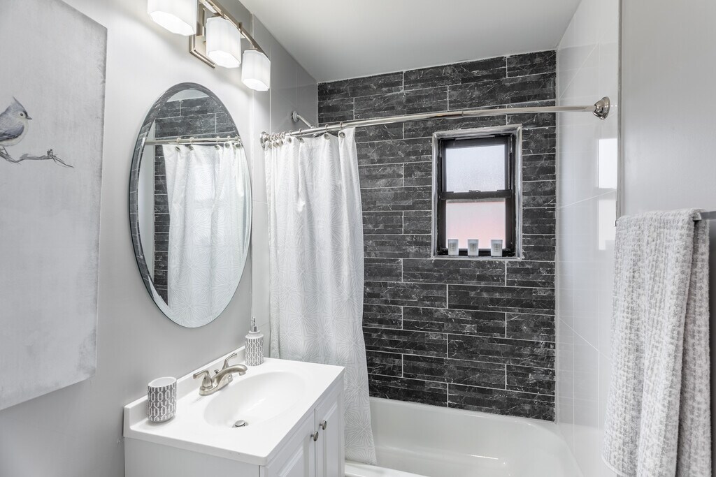 Seramonte Estates Apartments in Hamden, CT