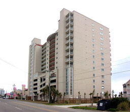 South Shore Villas in North Myrtle Beach, SC - Building Photo - Building Photo