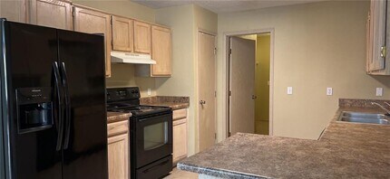 1663 N Saddlehorn Ave in Fayetteville, AR - Building Photo - Building Photo