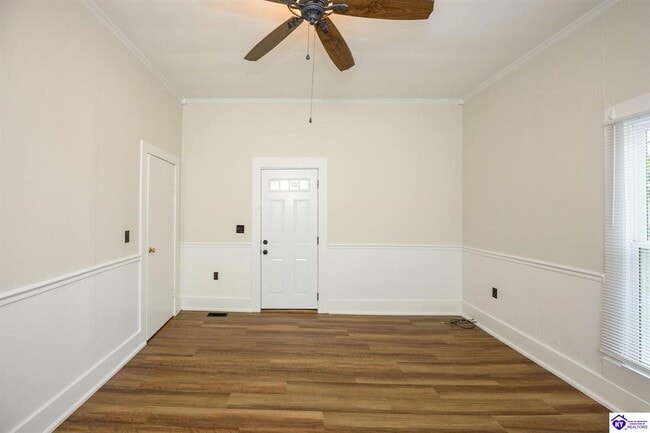 203 W Warfield St in Elizabethtown, KY - Building Photo - Building Photo