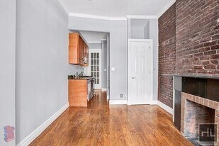 LEROY ST., Unit 1A in New York, NY - Building Photo