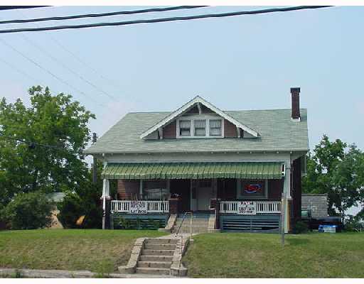 21-25 Murtland Ave in Washington, PA - Foto de edificio - Building Photo