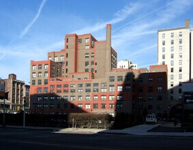 111 Mulberry St in Newark, NJ - Foto de edificio - Building Photo