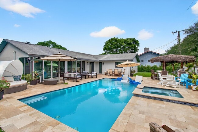 property at 3930 Sherwood Blvd