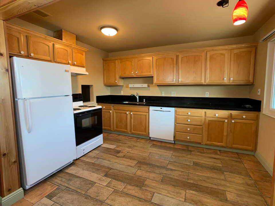 7300 Boris Ct in Rohnert Park, CA - Building Photo