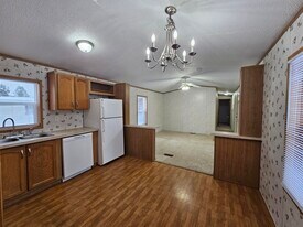 44 Noble Ln in Rome, NY - Building Photo