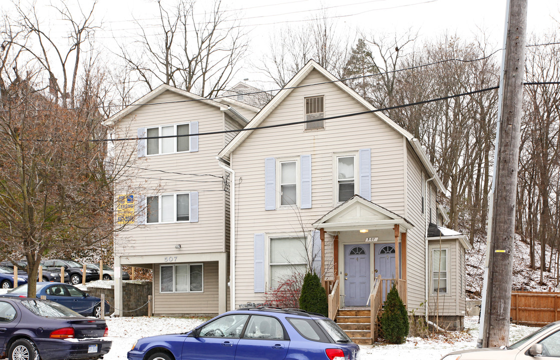 507 Glen Ct in Ann Arbor, MI - Foto de edificio