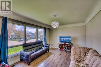 94 Edith Ave in Hamilton, ON - Building Photo - Building Photo