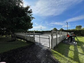 14372 Equestrian Way in Wellington, FL - Building Photo - Building Photo