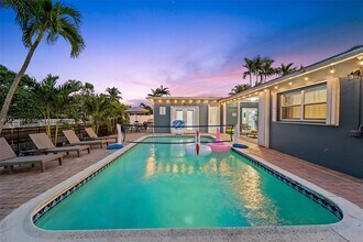 2005 NW 37th St in Oakland Park, FL - Building Photo - Building Photo