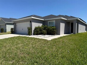 1046 Tropea Ln in Auburndale, FL - Building Photo - Building Photo