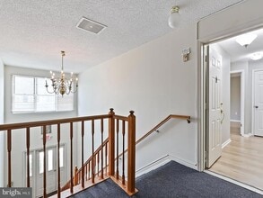 705 Eagles Chase Dr in Trenton, NJ - Building Photo - Building Photo