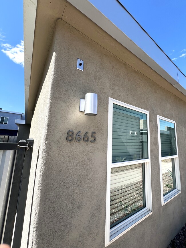 8665 E Ultra Dr in Tucson, AZ - Foto de edificio - Building Photo