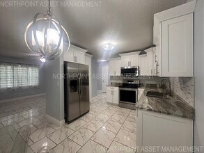 4520 W Paris St in Tampa, FL - Building Photo - Building Photo