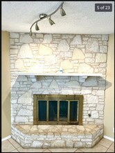 3119 Meadow Pass in San Antonio, TX - Building Photo - Building Photo
