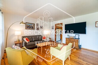 2407 Holbrook Dr in Knoxville, TN - Building Photo - Building Photo