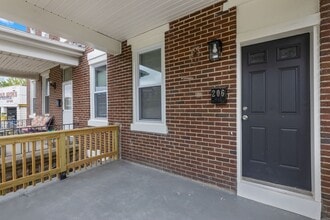 206 S Hilton St in Baltimore, MD - Building Photo - Building Photo