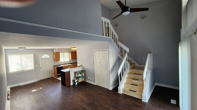 502 Del Lago Dr in Schaumburg, IL - Building Photo - Building Photo