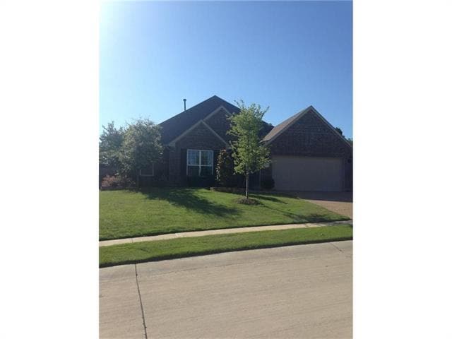 504 Peterhouse Dr