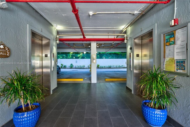1650 Brickell Ave in Miami, FL - Building Photo - Building Photo