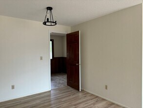 4473 Lance Ct NE in Salem, OR - Building Photo - Building Photo