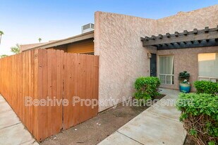 629 N Mesa Dr in Mesa, AZ - Building Photo