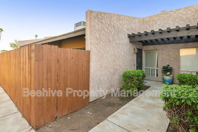 629 N Mesa Dr in Mesa, AZ - Building Photo