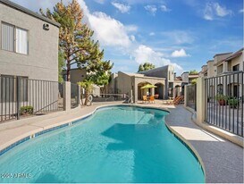 5750 N 59th Ave in Glendale, AZ - Building Photo