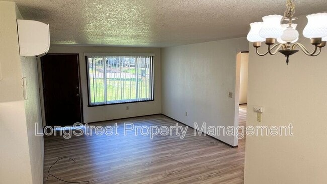 1020 Pioneer St in Philomath, OR - Building Photo - Building Photo