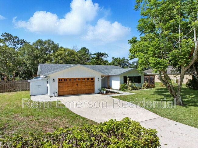 914 Houston St in Port Orange, FL - Building Photo - Building Photo