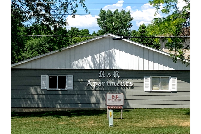 1104 3rd St SW, Unit 1 in Faribault, MN - Building Photo - Building Photo