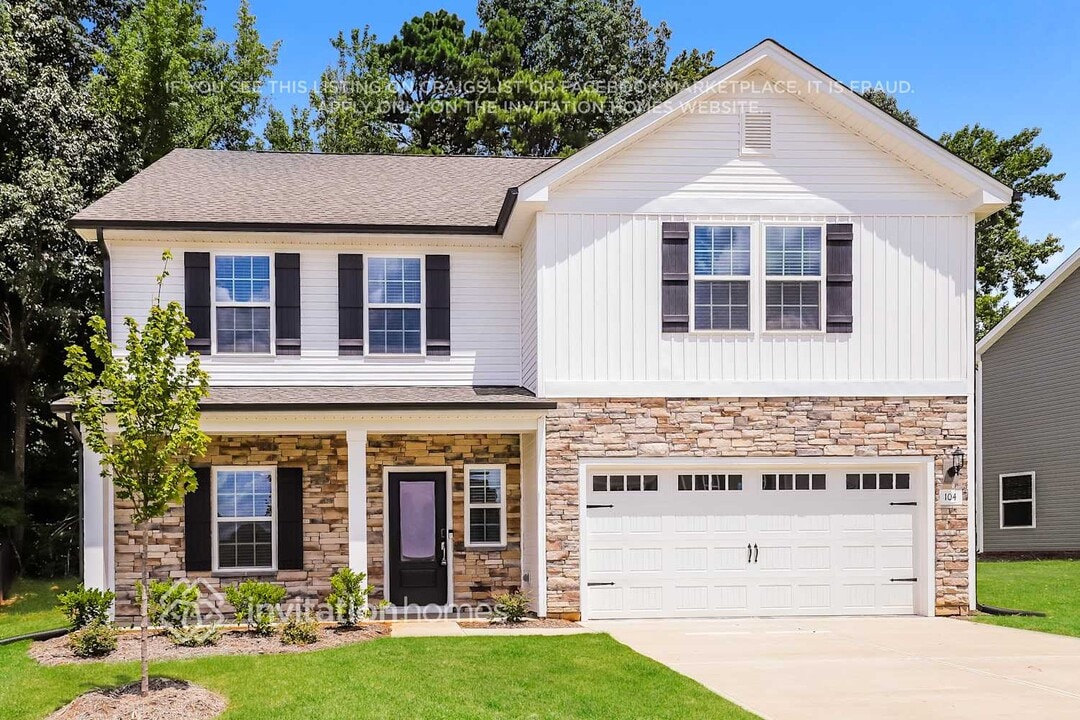 104 Wilderness Ct in Mebane, NC - Building Photo