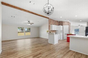 2645 Bryant St in Melissa, TX - Building Photo