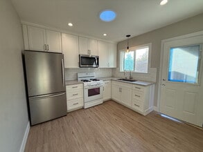 1169 Leff St, Unit A in San Luis Obispo, CA - Building Photo - Building Photo