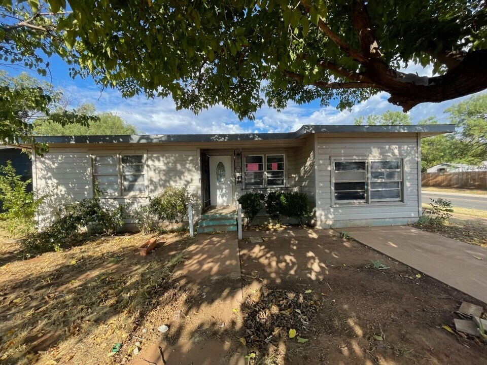 1734 Fannin St in Abilene, TX - Building Photo