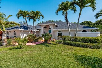15495 Rolling Meadows Cir in Wellington, FL - Building Photo - Building Photo