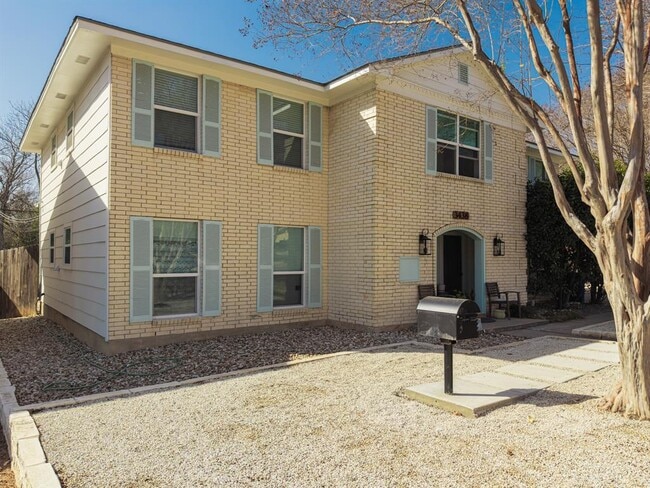 property at 3438 Willowrun Dr