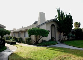 1658 W Cindy Ln in Anaheim, CA - Building Photo