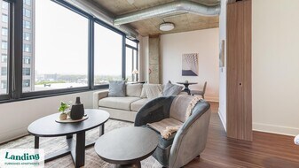 5201 Leesburg Pike in Baileys Crossroads, VA - Building Photo