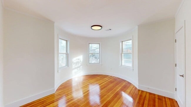 391 Linwood Ave in Newton, MA - Building Photo - Building Photo