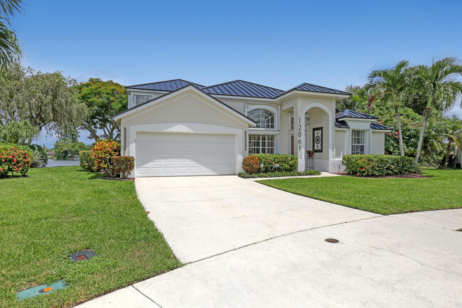 12861 Upper Cove Dr in Wellington, FL - Building Photo - Building Photo