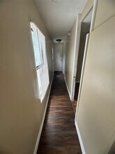 1105 Red River St in Lockhart, TX - Building Photo - Building Photo