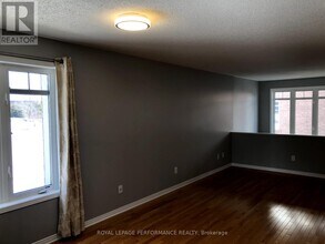 294 Tivoli Private in Ottawa, ON - Building Photo - Building Photo
