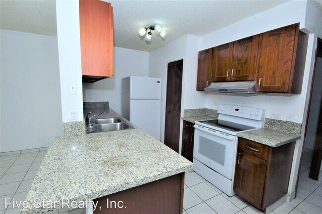 633 Nalanui St in Honolulu, HI - Building Photo - Building Photo