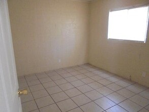 1600 S Santa Cruz St in Deming, NM - Building Photo - Building Photo