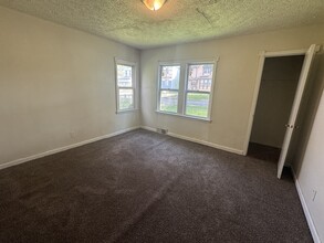 44 Locust St in Rochester, NY - Building Photo - Building Photo