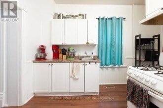 226 Richmond St in London, ON - Building Photo - Building Photo