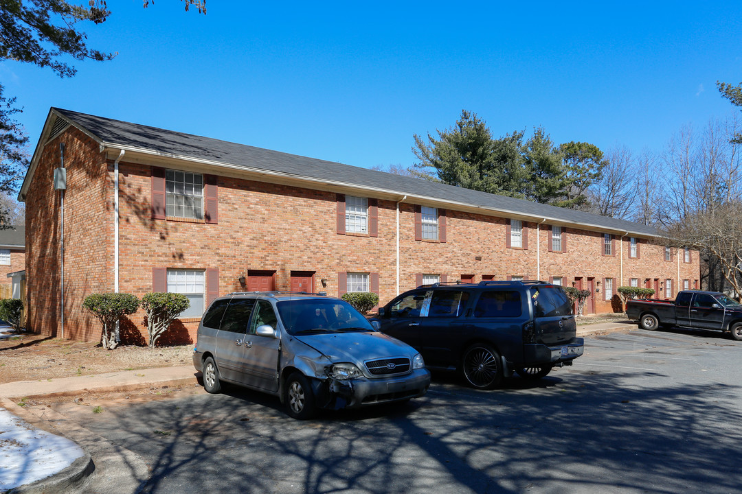 Cornerstone Townhomes in Charlotte, NC - Building Photo