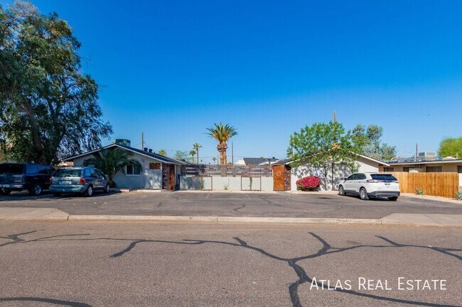 4310 N 14th St in Phoenix, AZ - Building Photo - Building Photo