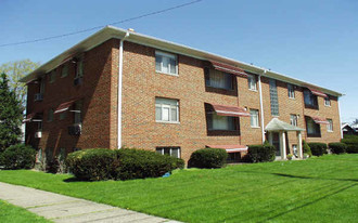 15260 Triskett Rd Apartments